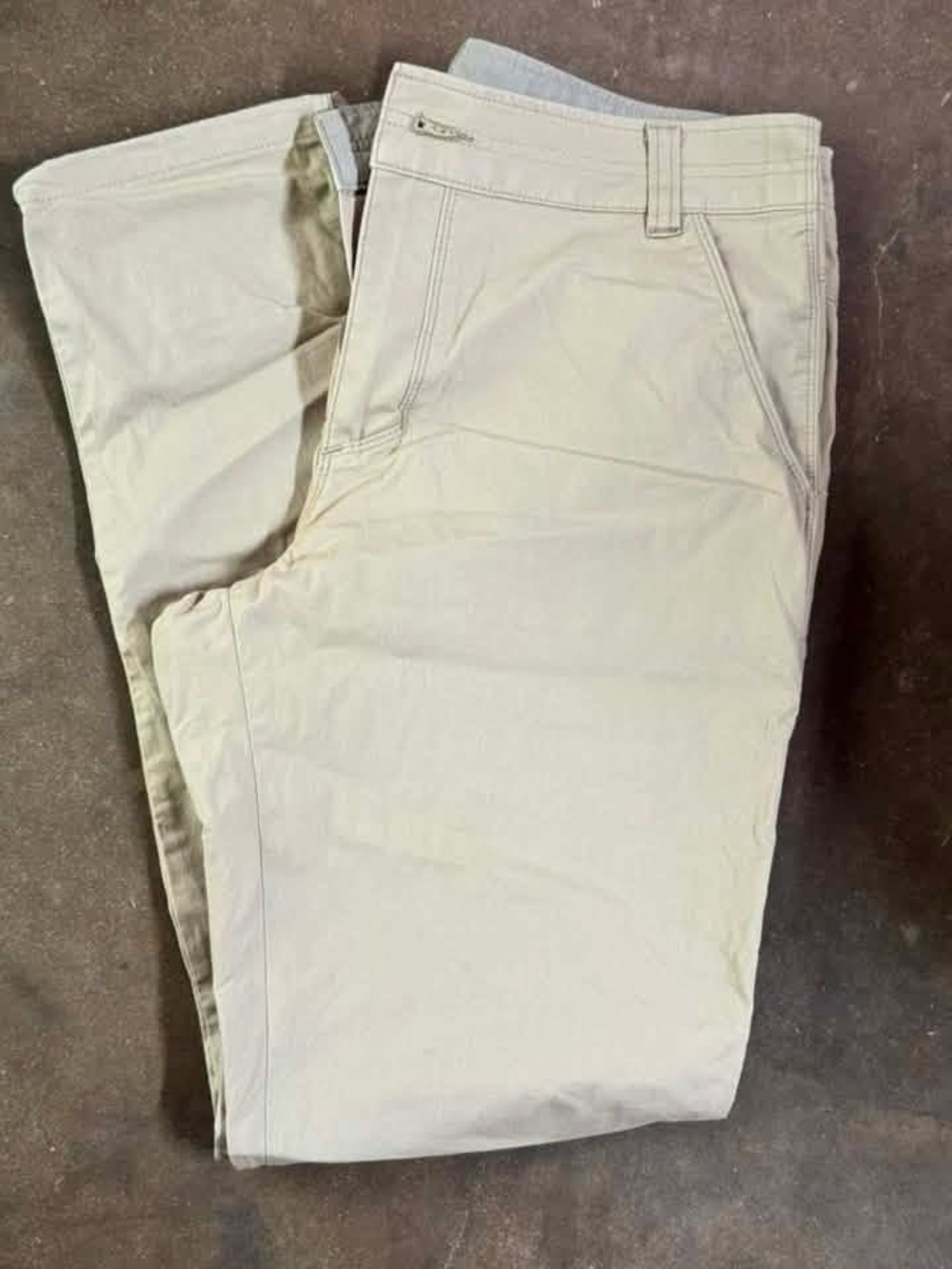 Men's Lightweight Beige Chino Pants - Classic Everyday Fit